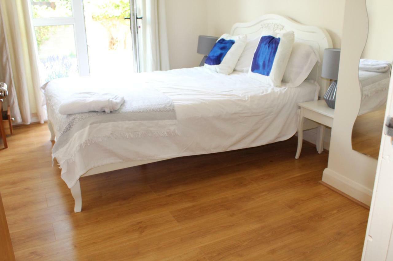 Park Apartments At Obc 벨파스트 외부 사진