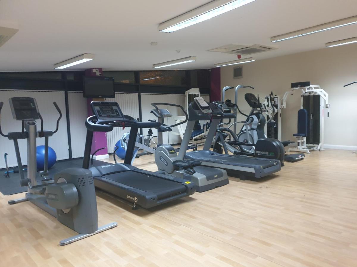 Park Apartments At Obc 벨파스트 외부 사진